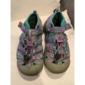 Girls Keen Waterproof Sandals. size 13